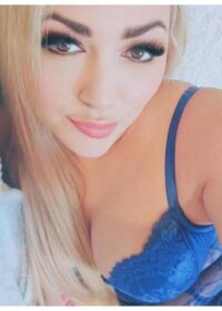 Проститутка Света +7(911)737-42-93 с 2 размером груди предлагает профессиональные секс и интим услуги возле метро Крестовский остров в городе Санкте-Петербург - фото 2